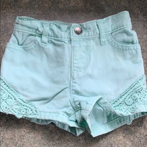 Light blue lace toddler shorts size 2t